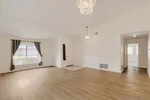 13430 Bavarian Dr, San Diego, CA 92129 - Photo 7