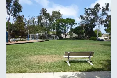  8090 Camino Kiosco, San Diego, CA 92122 - Photo 5