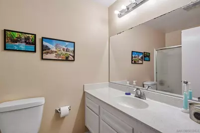  345 N Melrose Dr #H, Vista, CA 92083 - Photo 13