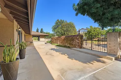 363 Tumble Creek Ln, Fallbrook, CA 92028 - Photo 47
