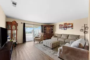 656 Flora Dr, Oceanside, CA 92057 - Photo 7