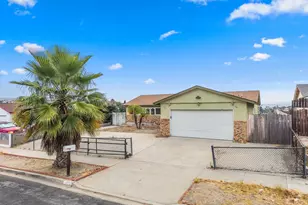 656 Flora Dr, Oceanside, CA 92057 - Photo 35