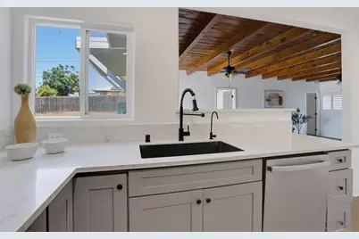  5374 Bonita Dr, San Diego, CA 92114 - Photo 11
