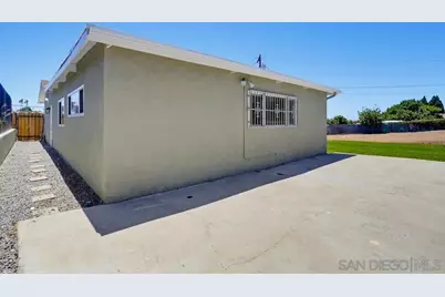  5374 Bonita Dr, San Diego, CA 92114 - Photo 33