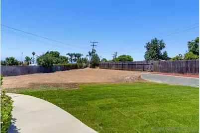  5374 Bonita Dr, San Diego, CA 92114 - Photo 31