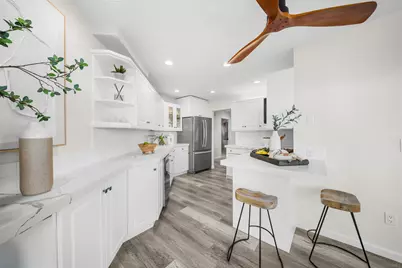  3955 Honeycutt St #202, San Diego, CA 92109 - Photo 5