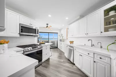  3955 Honeycutt St #202, San Diego, CA 92109 - Photo 7