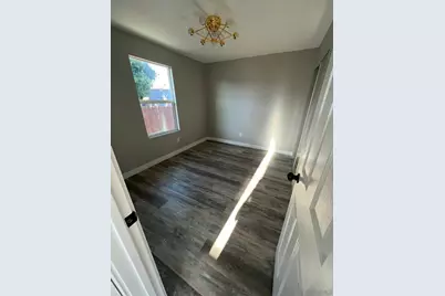  3050 K, San Diego, CA 92102 - Photo 3