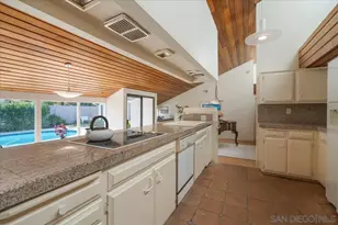 5643 Bloch St, San Diego, CA 92122 - Photo 13