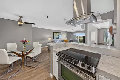  4015 Crown Point Dr. #310, San Diego, CA 92109 - Photo 9