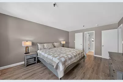  4015 Crown Point Dr. #310, San Diego, CA 92109 - Photo 15
