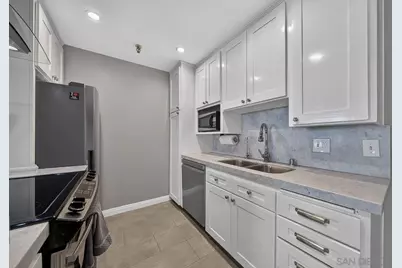  4015 Crown Point Dr. #310, San Diego, CA 92109 - Photo 7