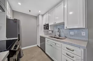 4015 Crown Point Dr, San Diego, CA 92109 - Photo 7