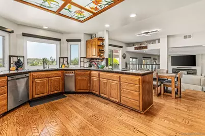  7781 Rocio, Carlsbad, CA 92009 - Photo 11