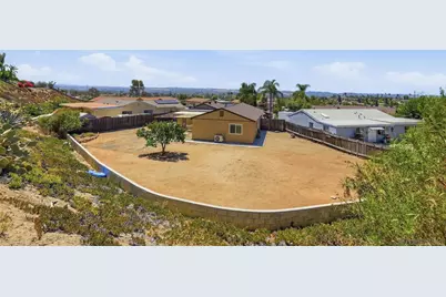  795 Via Callado, Oceanside, CA 92057 - Photo 3