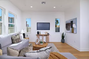 749 Michael Ct, Vista, CA 92081 - Photo 17
