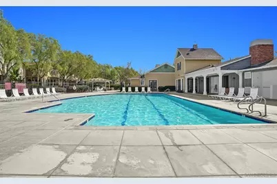  73 Westwind Dr, Tustin, CA 92782 - Photo 39