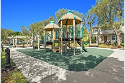  73 Westwind Dr, Tustin, CA 92782 - Photo 41
