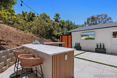  2586 Azure Coast Dr, La Jolla, CA 92037 - Photo 29