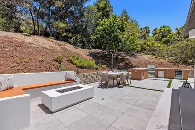  2586 Azure Coast Dr, La Jolla, CA 92037 - Photo 27