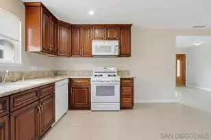 1010 Thomas Way, Escondido, CA 92027 - Photo 27