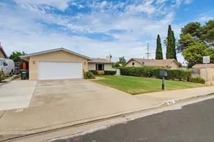 1010 Thomas Way, Escondido, CA 92027 - Photo 3
