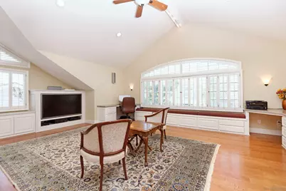  8745 Robin Hood Lane, La Jolla, CA 92037 - Photo 17