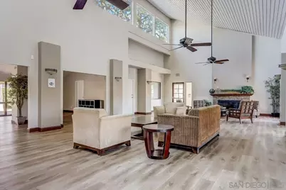  8548 Via Mallorca #A, La Jolla, CA 92037 - Photo 19