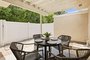 1129 Woodlake Dr, Encinitas, CA 92007 - Photo 9