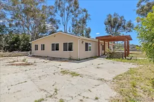 5461 Rainbow Creek, Fallbrook, CA 92028 - Photo 3