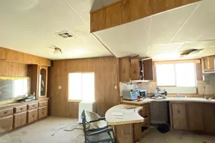 1055 Calle De Amistad, El Mirage, CA 92301 - Photo 69
