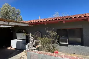 1055 Calle De Amistad, El Mirage, CA 92301 - Photo 49