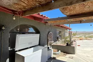 1055 Calle De Amistad, El Mirage, CA 92301 - Photo 47