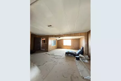  1055 Calle De Amistad, El Mirage, CA 92301 - Photo 73