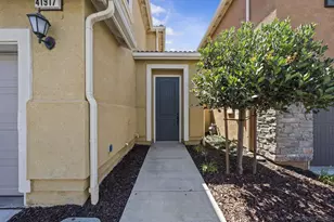41917 Zafra St, Murrieta, CA 92562 - Photo 5