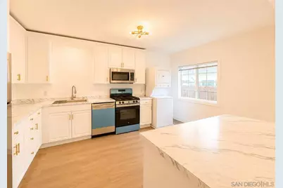  127 W 5th Ave, Escondido, CA 92025 - Photo 9