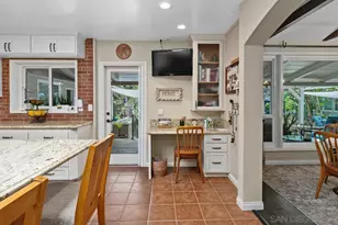 9865 Edgelake Dr, La Mesa, CA 91941 - Photo 17