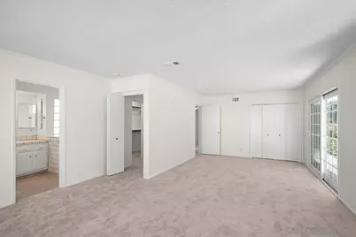  5942 Sagebrush Rd, La Jolla, CA 92037 - Photo 33