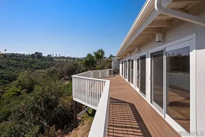  5942 Sagebrush Rd, La Jolla, CA 92037 - Photo 21
