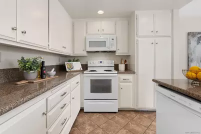  7780 Parkway Dr #1101, La Mesa, CA 91942 - Photo 27