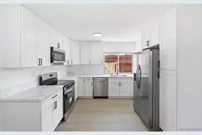  1748 Regency Way C #C, Chula Vista, CA 91911 - Photo 7