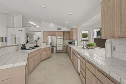  1373 Caminito Halago, La Jolla, CA 92037 - Photo 9