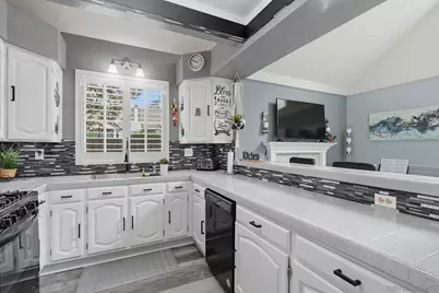  901 Rose Arbor Drive, San Marcos, CA 92078 - Photo 13