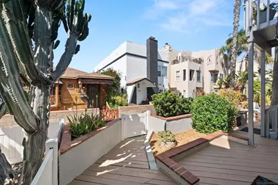  749 Zanzibar Ct, San Diego, CA 92109 - Photo 19