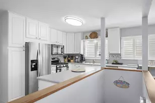 749 Zanzibar Ct, San Diego, CA 92109 - Photo 23