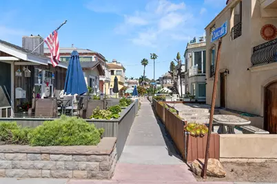  749 Zanzibar Ct, San Diego, CA 92109 - Photo 49