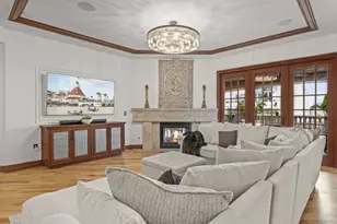 120 C Ave, Coronado, CA 92118 - Photo 13