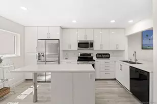 6567 Caminito Catalan, La Jolla, CA 92037 - Photo 7