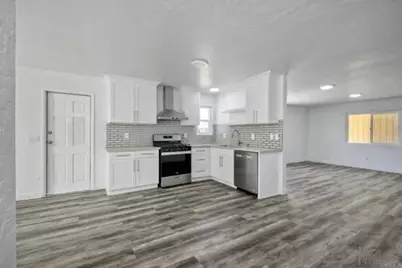  212 Roma, San Marcos, CA 92069 - Photo 3