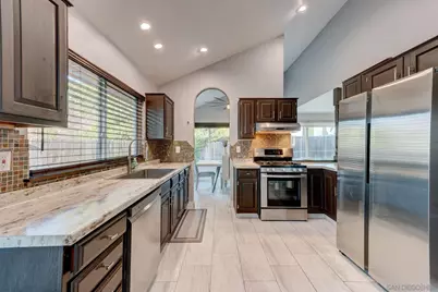  8065 El Extenso, San Diego, CA 92119 - Photo 5